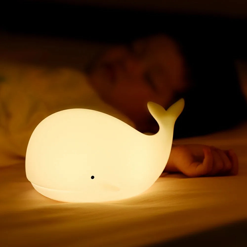 Veilleuse Baleine pour Bébé dans une chambre des bébés