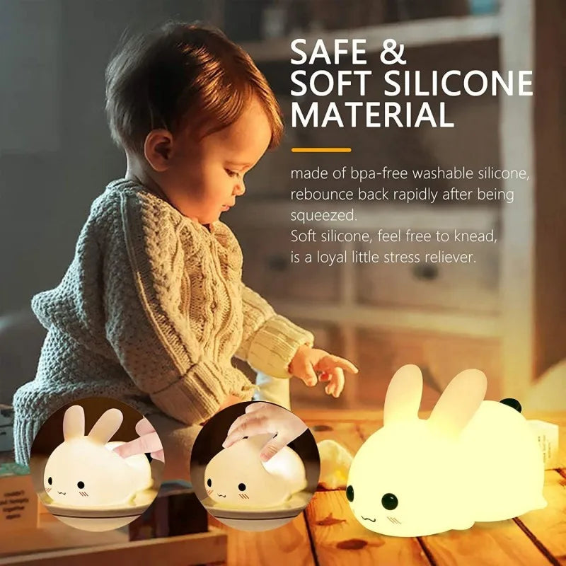 Petite veilleuse lampe lapin avec télécommande dans une chambre