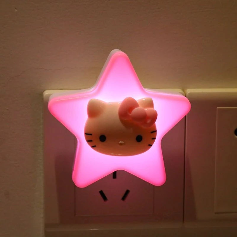 Veilleuse Chat rose dans un salon