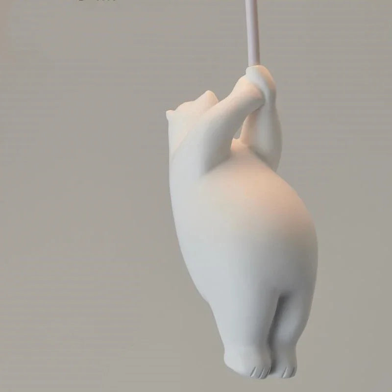 veilleuse panda plafond dans un restaurant