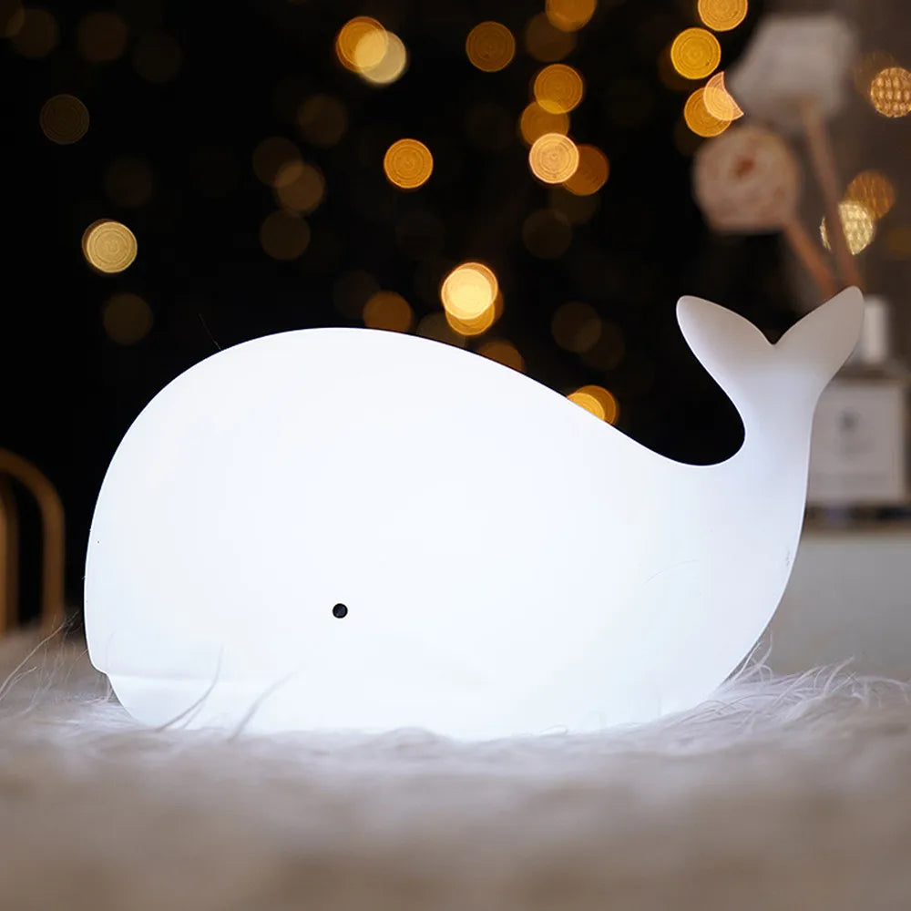 Veilleuse Baleine pour Bébé dans une chambre des enfants 
