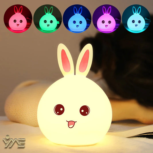 Veilleuse lapin bunny dans une chambre 