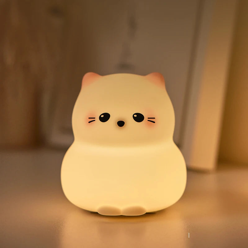 Veilleuse mouton jour nuit sur la table de manger 