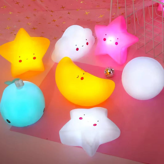 Veilleuse lampe piles lapin blanc dans un salon 