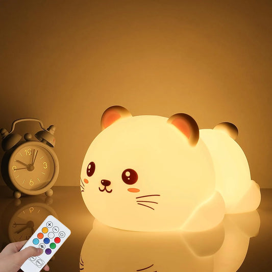 Veilleuse Chat télécommande dans un salon 