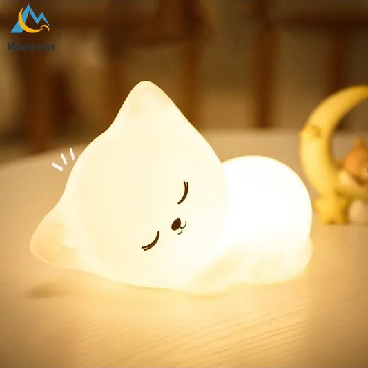 Veilleuse enfants rechargeables chat dans une chambre 