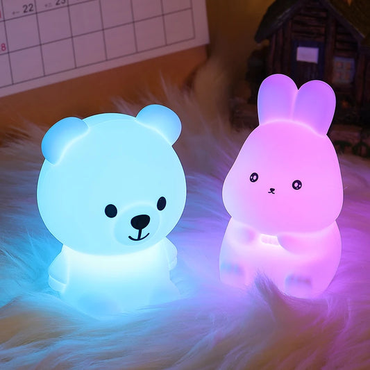 Mini veilleuse lapin dans une chambre 